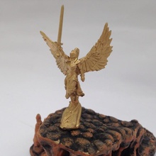 archange miniature 28mm table fantaisie femelle rpg marteau guerre ange jeu plateau dnd rois 3d print model - Mito3D