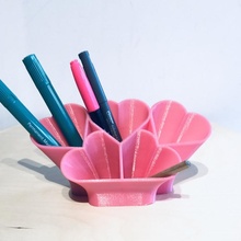 heart desk tidy pen pencil pot 3d print model - Mito3D