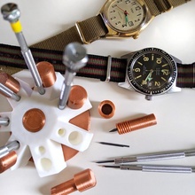 rotierend Stand Uhrmacher Schraubendreher einstellen Halter Unterstützung Werkzeug sehen Präzision Uhren 3d print model - Mito3D