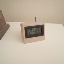 digital thermometer box 3d print model - Mito3D