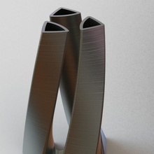 tri-oval vase & garden art house beeverycreative beethefirst decor 3d print model - Mito3D