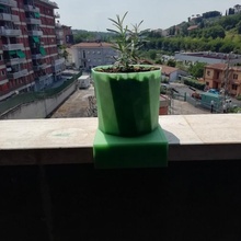 vaso cornicione giardino utilità 3d print model - Mito3D