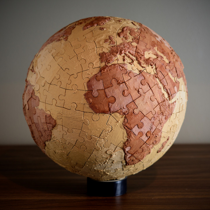 earth puzzle & garden 3d planet globe jigsawpuzzle 3D print model - Mito3D