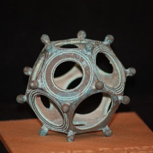 romano dedocaedro colorfabb bronzefill woodfill jublains 3d print model - Mito3D