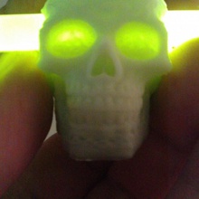keltischer Schädel leuchtende Augen Charme Garten halloween glow 3d print model - Mito3D
