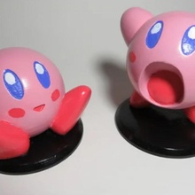 Nintendo Kirby firgures sentado pé brinquedos jogos fifure 3d print model - Mito3D
