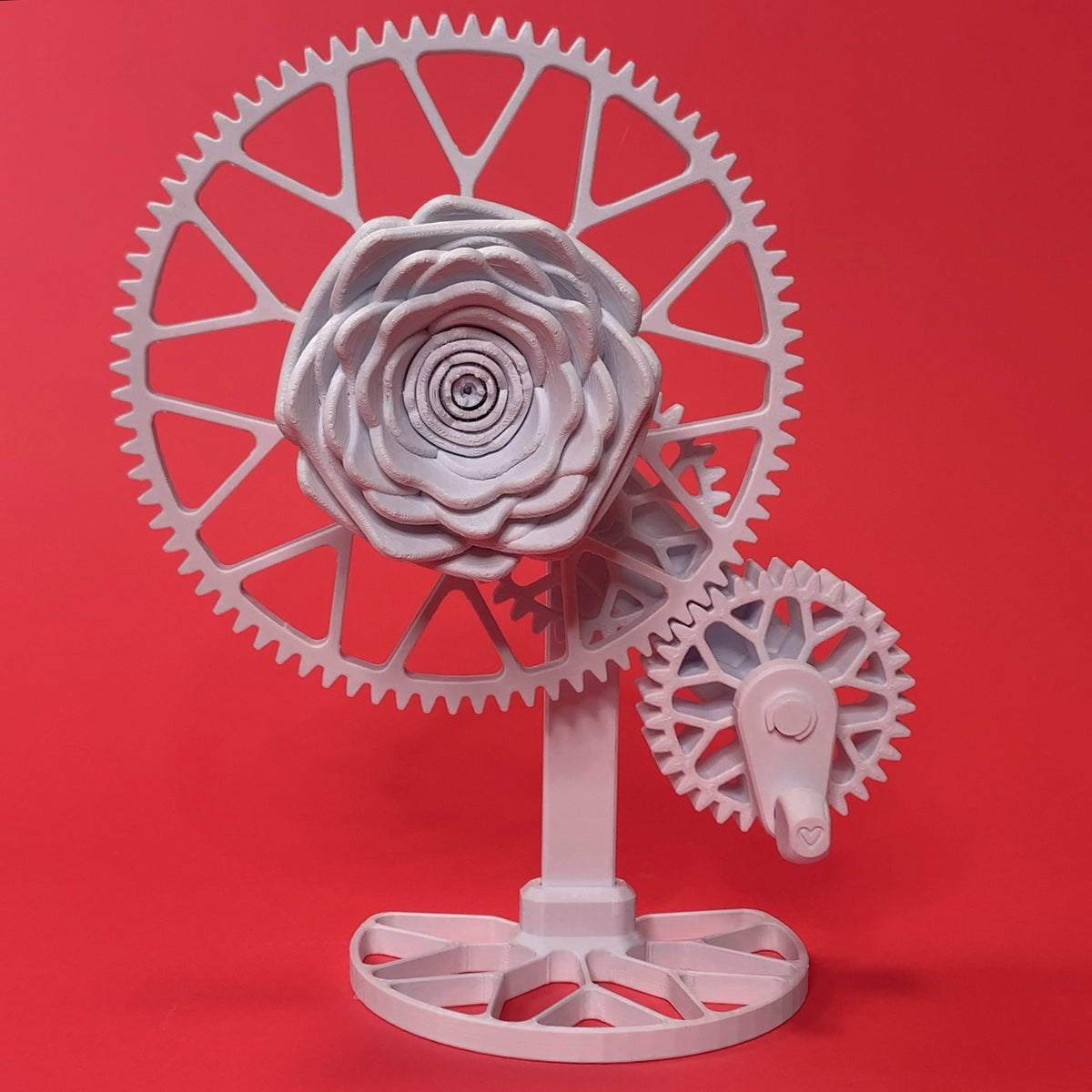 rose gear stl contrast beauty nature beauty human creation large piece interesting link serving mechanical representation gift roses transience download includes stl files needed print gear powered desk  3D print model - Mito3D