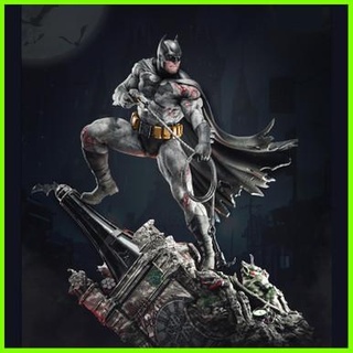 batman dark knight statue - batman dark knight statue -  3d print model - Mito3D