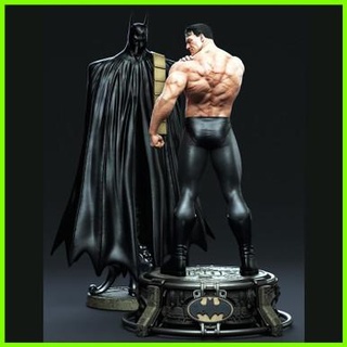 batman statue - 3d print model - Mito3D