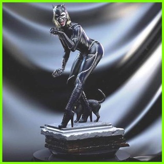 mulher Gato batman estátua 3d print model - Mito3D