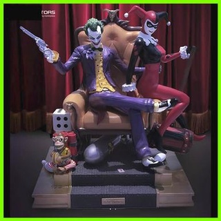 joker Harley Quinn statue 3d print model - Mito3D