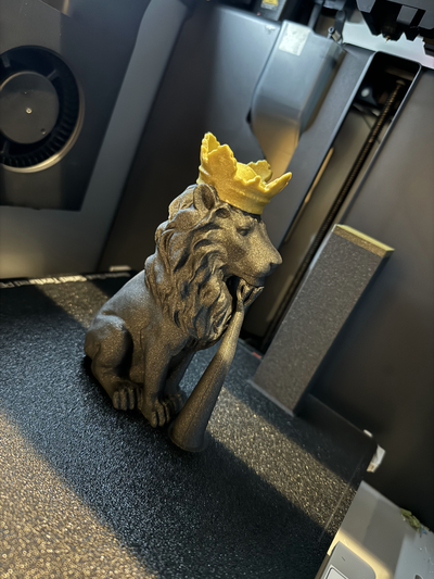 lion figure a crown by stigern art sculptures king lionking bust animal royal gold figurine sitting cat big sculpture scan decoration modern home homeart model car prince black easy 3d print model - Mito3D