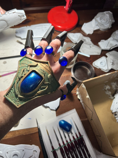 klaue by victorino requisiten cosplays kostüme nagel cosplay cosplayaccessory zubehörteil stütze rüstung anubis mano hand 3d print model - Mito3D