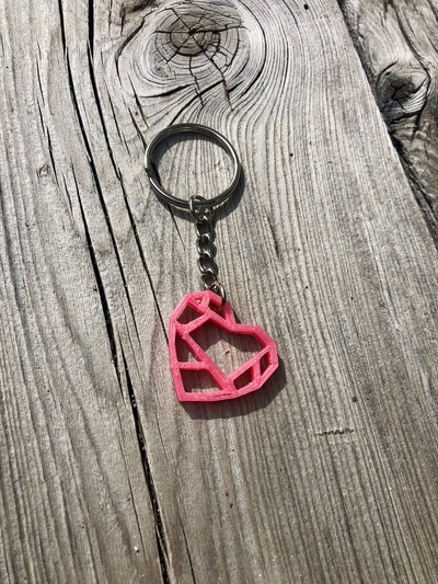 modern heart keychain by chipped builds fashion models jewelry gift pink girl fractal thingiverse valentines day keycahin 3d print model - Mito3D