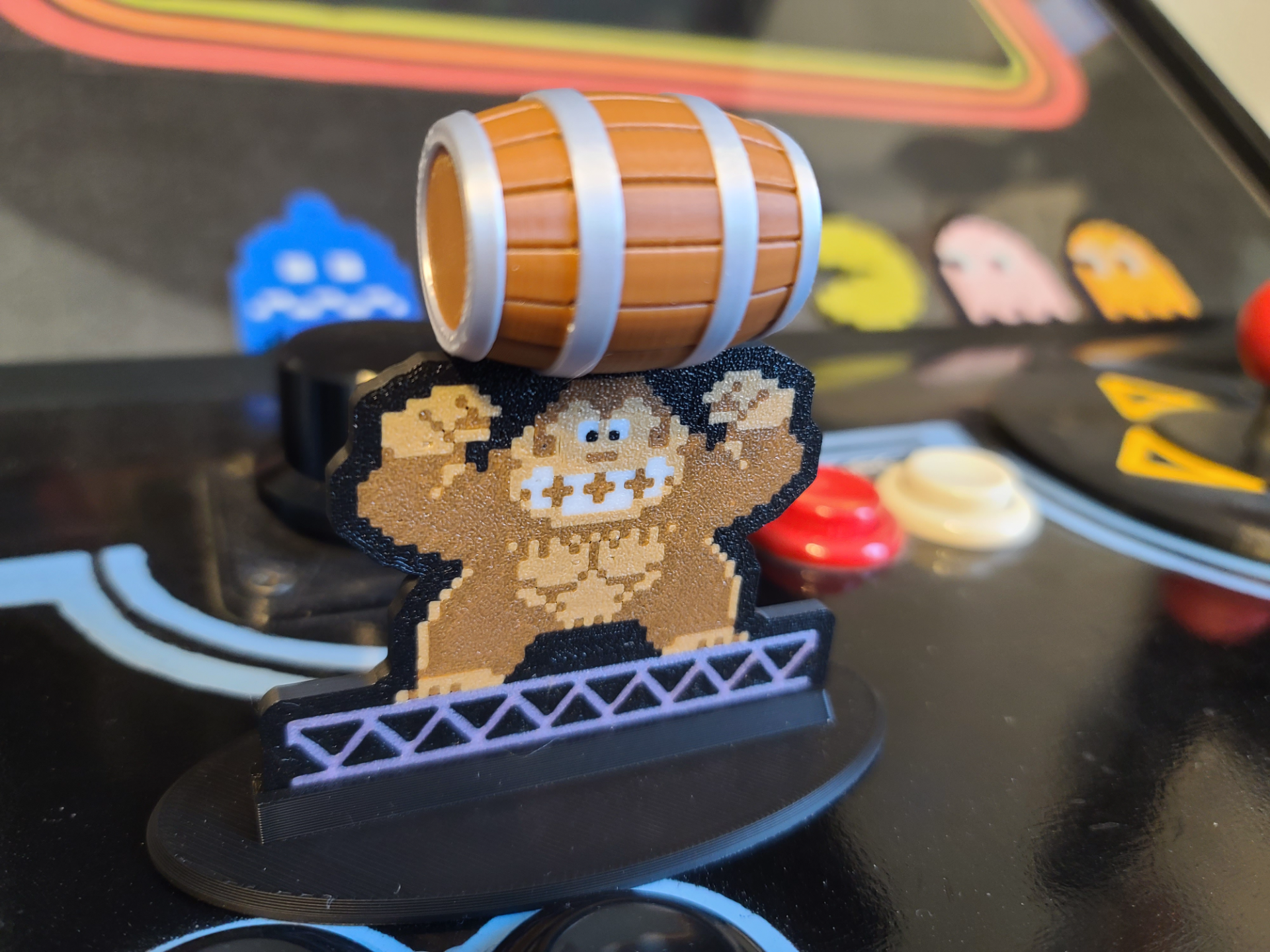 arcade gorilla scrivania giocattolo by imagine reality giocattoli giochi personaggi asino kong mario dk video gioco barile 3D print model - Mito3D