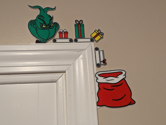 grinch door corner single dual ams + left versions by dakjones82 household decor christmas 2023 decoration merry holiday steals hanger window grinchmas 3d print model - Mito3D