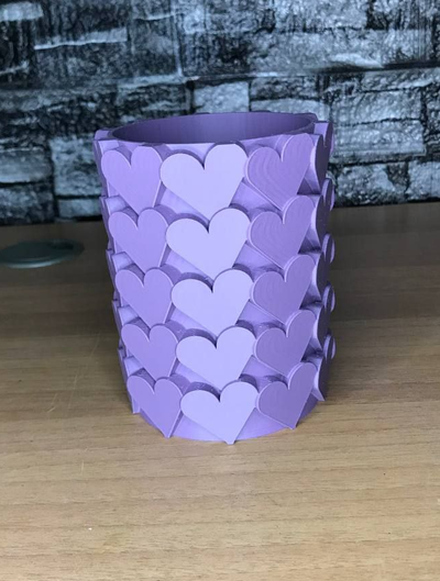 herz vase muster by schmiede 3d labor haushalt büro bleistifthalter makerworld 3d print model - Mito3D