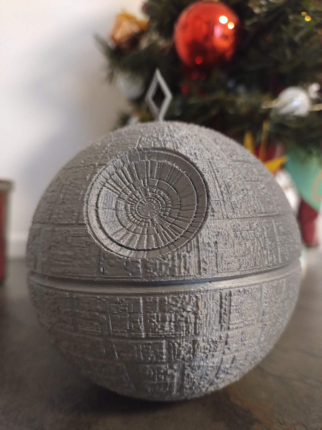 christmas ornament baubles - death star detailed & downscaled remixed by imperius art sculptures wars tree ball darth vader 3D print model - Mito3D