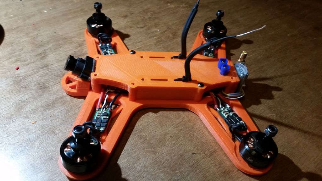 volare scoiattolo drone remixato by helimwyatt passatempo fai rc quad telaio 3D print model - Mito3D