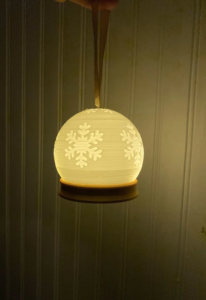 floco neve luz up litosfera globo by jannes teunissen casa decoração natal xmax natal conduziu bola árvore impressão mão branco arduino lâmpada parede teto simples faça cabo 3d arte 3dmodel doce diversão frio sol lua flor acolhedor amar 3D print model - Mito3D