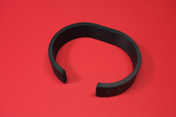 minimal bracelet by loop layer 3d fashion jewelry design elegant simple 3d print model - Mito3D