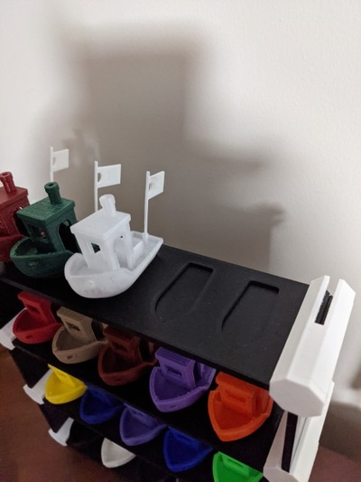 personnalisable bancal étagère remixé by boucherduboispr outils organisateurs 3dbenchy 3d print model - Mito3D