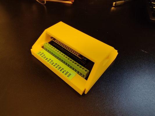 esp tornillo terminal expansión by kosygor pasatiempo bricolaje diy electrónica esp32 adaptador tablero 3d print model - Mito3D