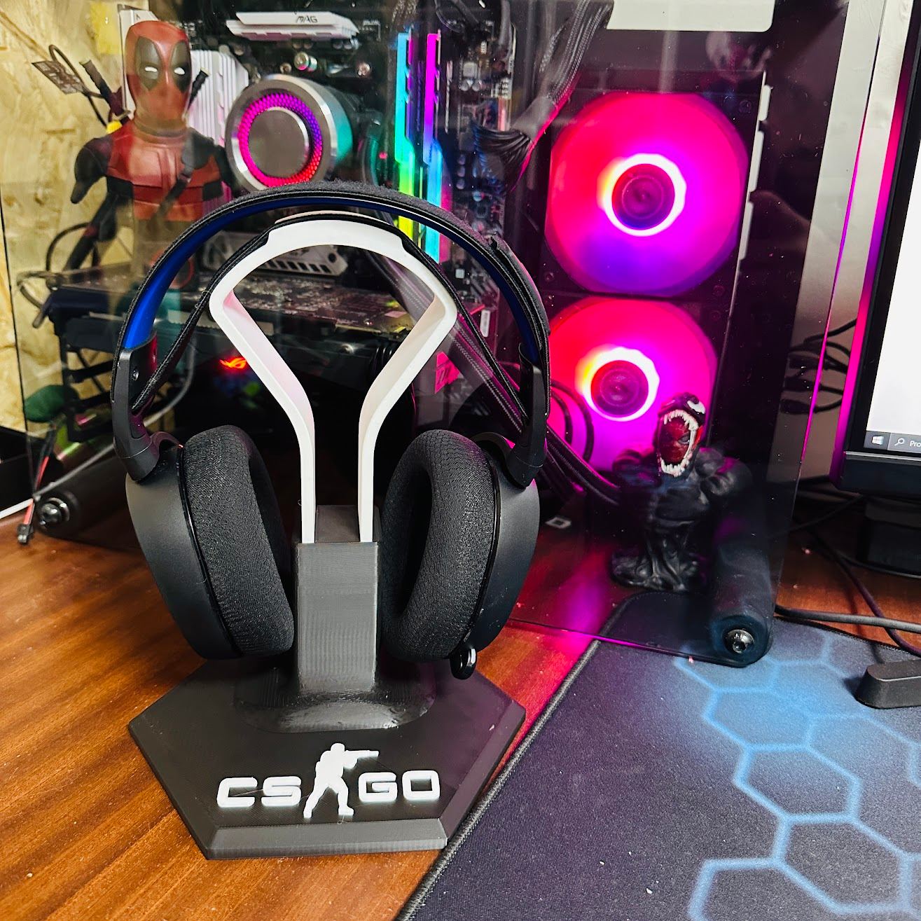 csgo casque supporter by smart3d gabriel gomes loisir diy musique jeu joueur installer téléphone 3D print model - Mito3D