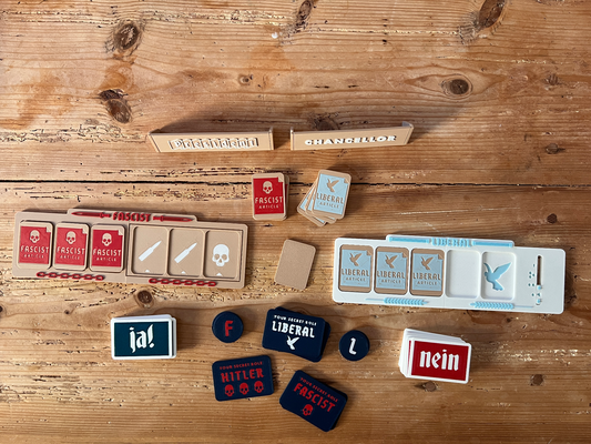 secret hitler planche jeu couleurs remixé by royal3d jouets jeux secrethitler couleur fête partie jeu amusement 3d print model - Mito3D