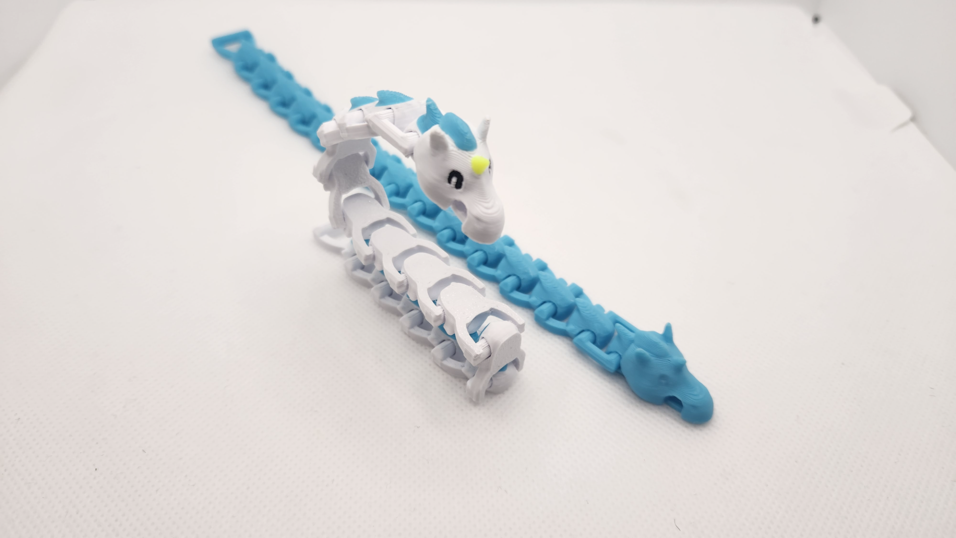 lucky charm flexi unicorn bracelet by fillifuu fashion jewelry print in place 3D print model - Mito3D