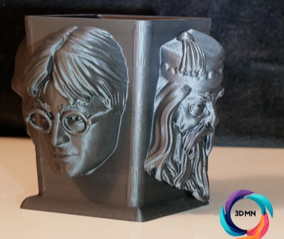 atormentar oleiro lápis suporte by 3dmn adereços cosplays caneta armazenamento organizador voldemort dobby dumbledore ams multi cor jogos filmes filme livro livros caixa diversão legal multicolorido 3D print model - Mito3D