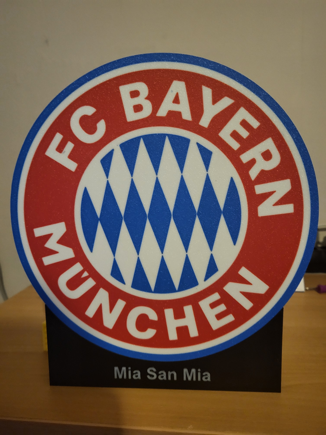 fc bayern m nchen caixa luz by razer05 arte sinais logotipos futebol munique futebol 3D print model - Mito3D