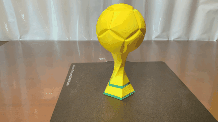 fútbol jugador trofeo by árbol arte modelos pelota 3d print model - Mito3D