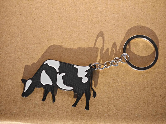 vache porte clés by everydaynormalguy99 mode modèles accessoires accessoire meuglement 3d print model - Mito3D