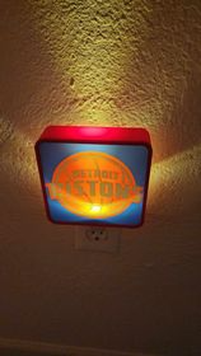 detroit kolben nacht licht box teller by shaggys3d 3d drucker teile leuchtkasten lampe sport basketball 3d print model - Mito3D