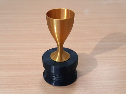 minimalistic trophy cup vase mode by drjones props & cosplays chalice 3d print model - Mito3D