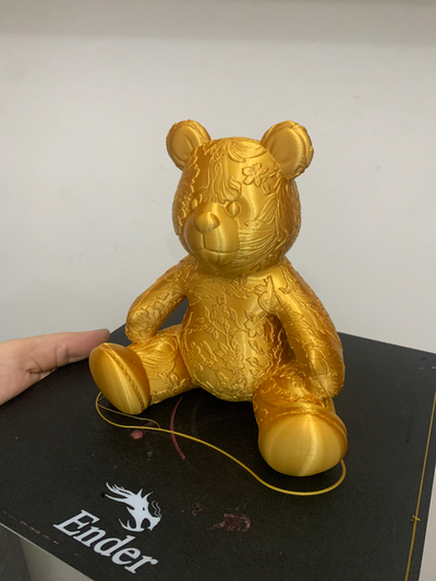 teddy versace bär by golden kaeru kunst skulpturen oso spielzeug artoy mode gold teddybär muster modell moda 3d print model - Mito3D