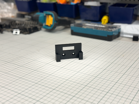 makita 18v lxt batteria montare serratura lock by pagina stampa utensili organizzatori 3d print model - Mito3D