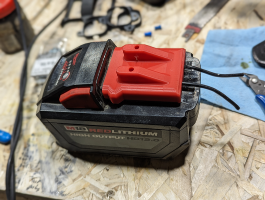 milwaukee m18 parete montare or energia rubinetto by t3rryx utensili batteria 18v 3d print model - Mito3D