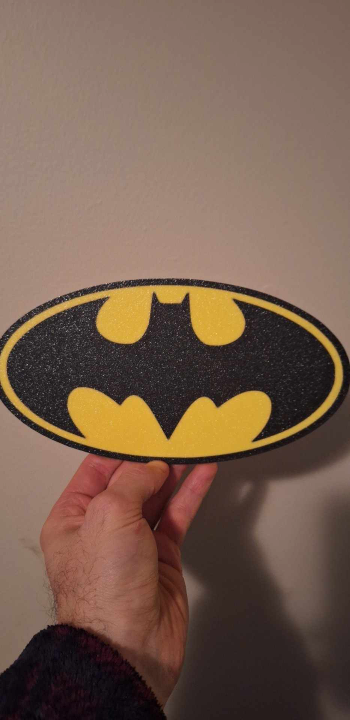 batman logo by bruce wayne art panneaux logos super héros dc panneau 2d 3D print model - Mito3D