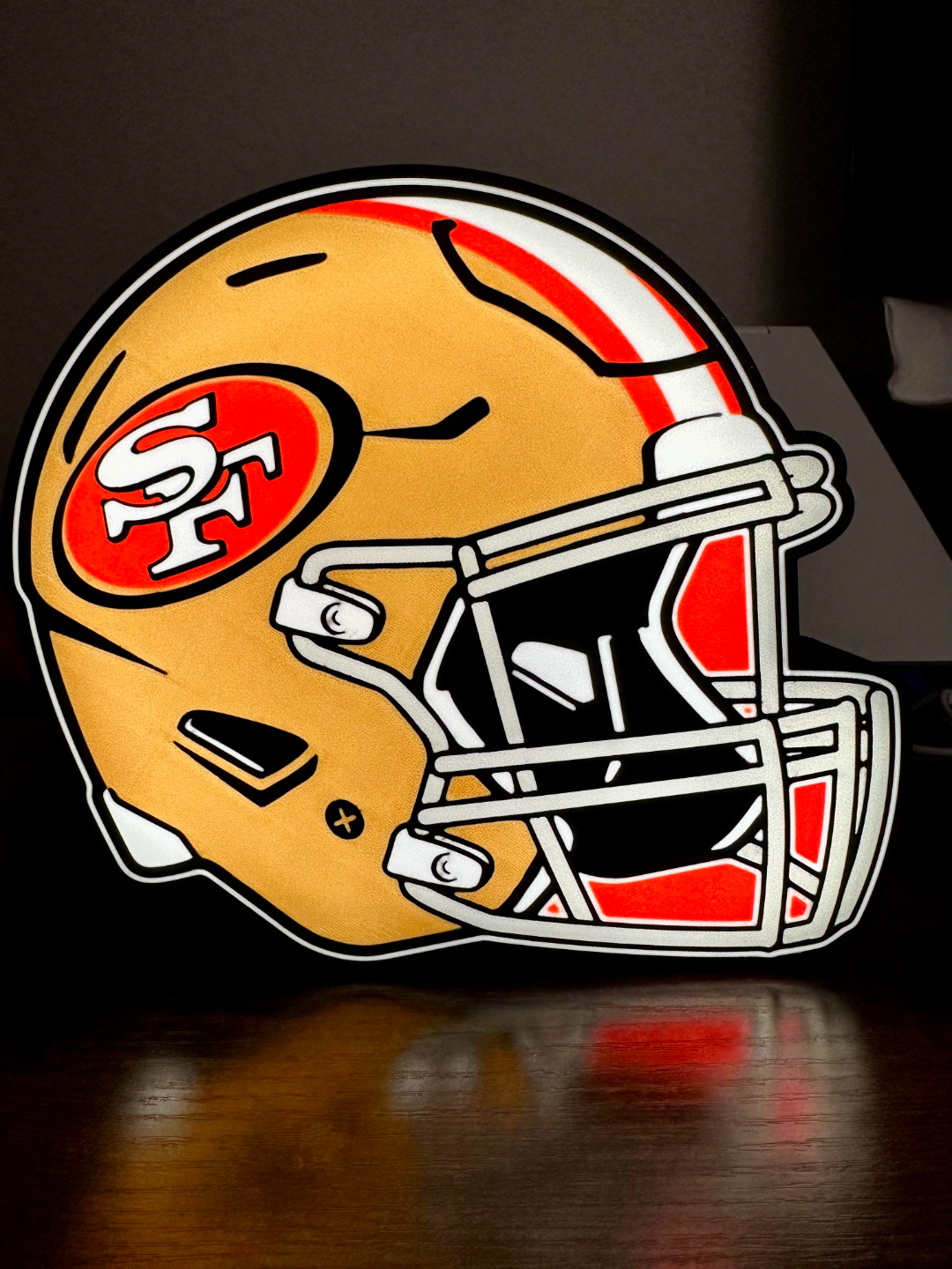 49ers casco caja ligera by friki genio colectivo arte señales logos 49 ers fútbol deportes ligero pelota pie led regalo sf california san francisco san francisco lámpara máscara deporte equipo equipos súper cuenco superbowl jugar eliminatoria playoffs 3D print model - Mito3D