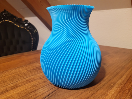 vase elegant form by savo3d household decor flower decorative 3d print model - Mito3D