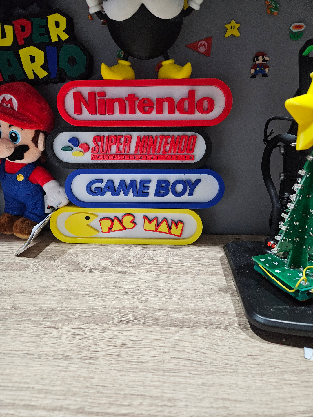 gameboy light by lonergan89 art models nintendo super mario 8bit retro 3D print model - Mito3D