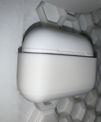 airpods pró suporte hsw favo mel armazenamento parede remixado by bre3dlove designs passatempo faça música airpod caso bainha inserir 3d print model - Mito3D