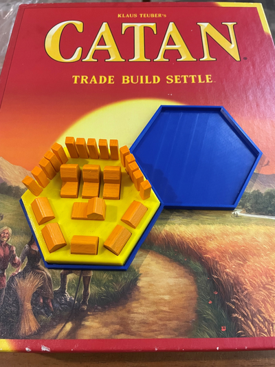 catan piece holder - 2 compartment tray by keenz kustomz toys & games board game boardgame boardgameaccessories pieces accessories 3d print model - Mito3D