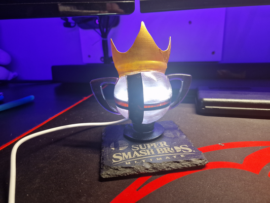 smash ultimativ trophäe doppel as schreibtisch lampe by 3d lab haushalt dekor smashbros licht kunst led almp zubehör spiel gaming mario schalter spieler zubehörteil zuhause haus wohnkultur dekoration wettbewerb geschenk feier diy printinplace sla harz fdm fdmprinting freund turnier sport esport 3d print model - Mito3D