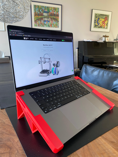 16 macbook profesyonel ayakta durmak 2021 by dariusfrenken araçlar gadget'lar bilgisayar dizüstü macbookpro gadget standı aksesuarları aksesuar ofis sıra aksesuarlar 3d print model - Mito3D