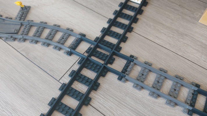 lego train traverser piste rail by hribadesign jouets jeux ville compatible lego 3d print model - Mito3D