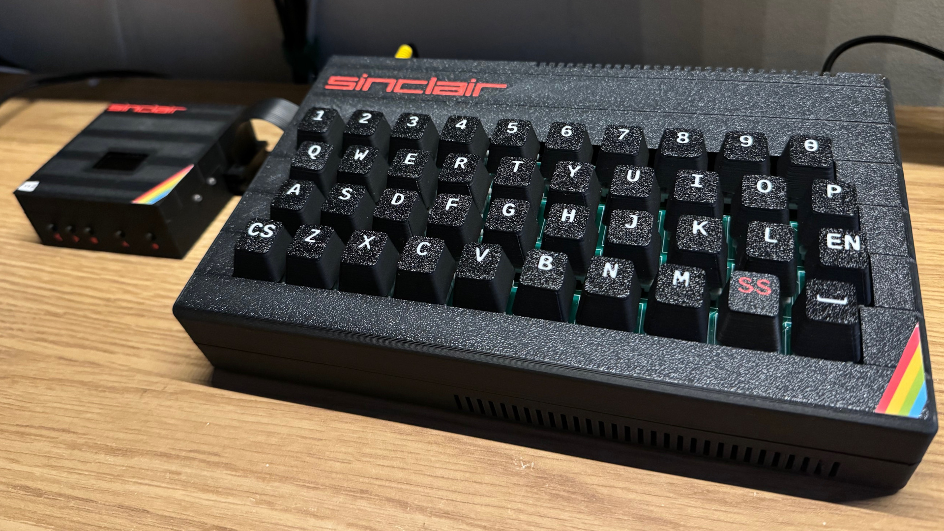 replacement zx spectrum 48k case & key caps mechanical keyboard by tomdalby hobby diy electronics sinclair 3D print model - Mito3D