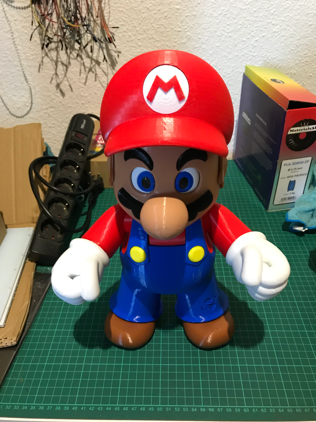 super mario açao figura dividido remixado by theperson22 brinquedos jogos x1c x1 p1p p1s ams amslite bambulab p1series a1 a1mini 3D print model - Mito3D